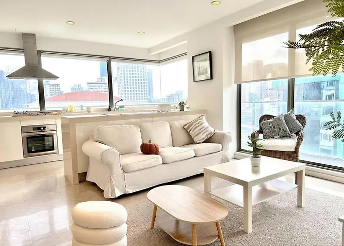 Bukit Bintang Homestay, Klcc View, Fit Up 7-8 Pax, 2B1R