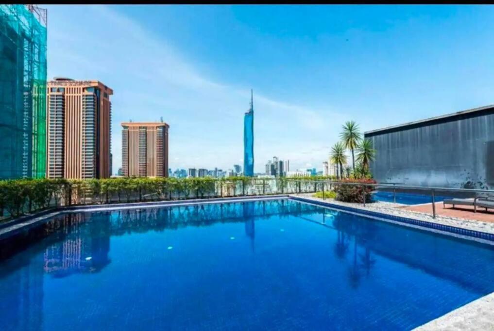 Bukit Bintang Homestay, Klcc View, Fit Up 7-8 Pax, 2b1r