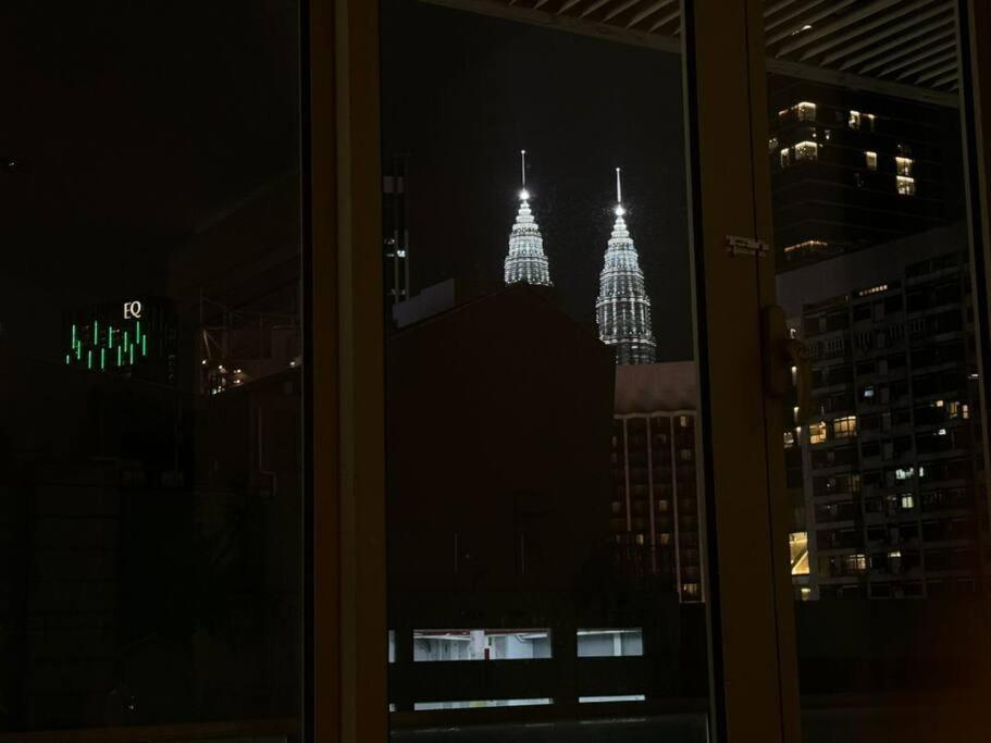 Pangsapuri Bukit Bintang Homestay, Klcc View, Fit Up 7-8 Pax, 2b1r *
