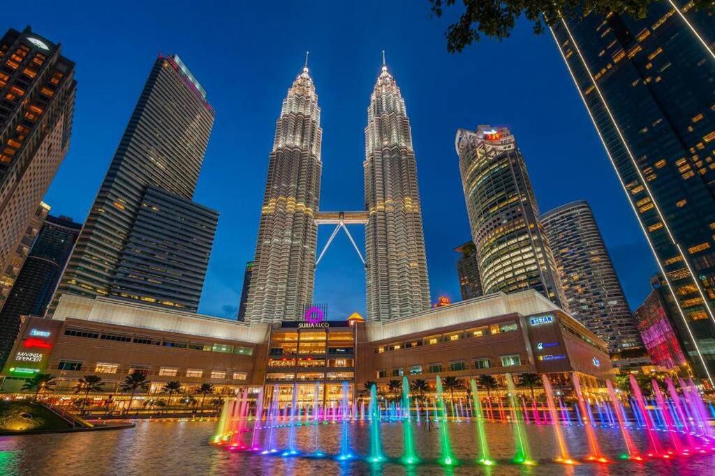 Bukit Bintang Homestay, Klcc View, Fit Up 7-8 Pax, 2b1r Kuala Lumpur